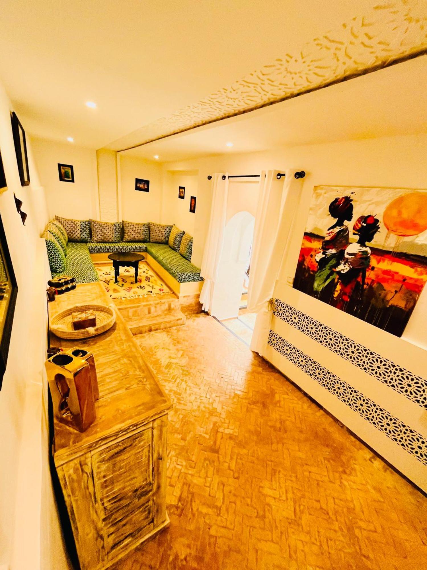 Riad Darna 4 Chambres Avec Piscine Et Petit Dejeuner マラケシュ エクステリア 写真