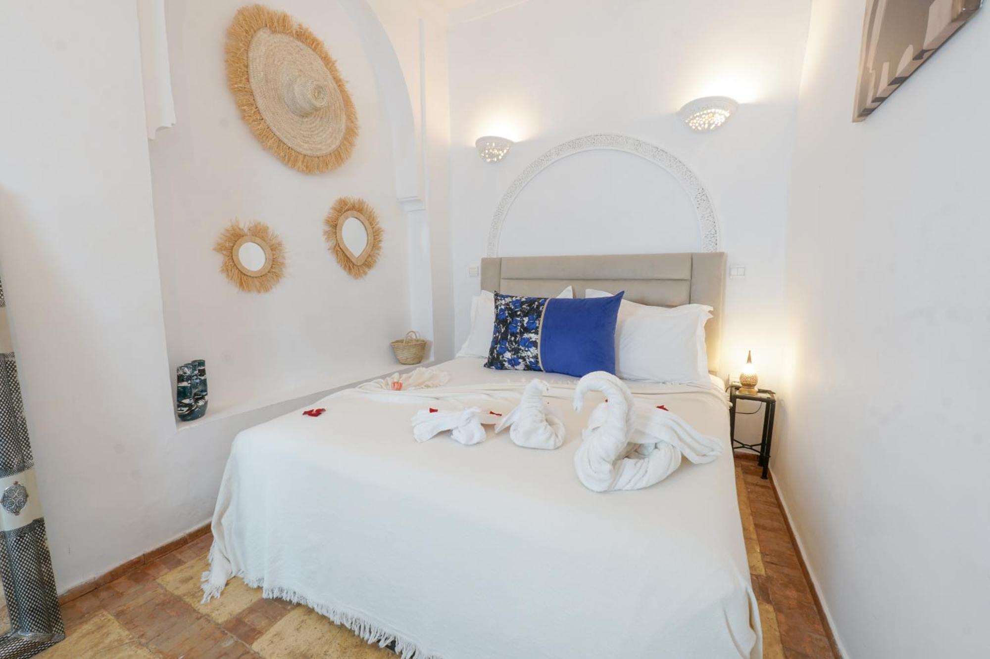 Riad Darna 4 Chambres Avec Piscine Et Petit Dejeuner マラケシュ エクステリア 写真